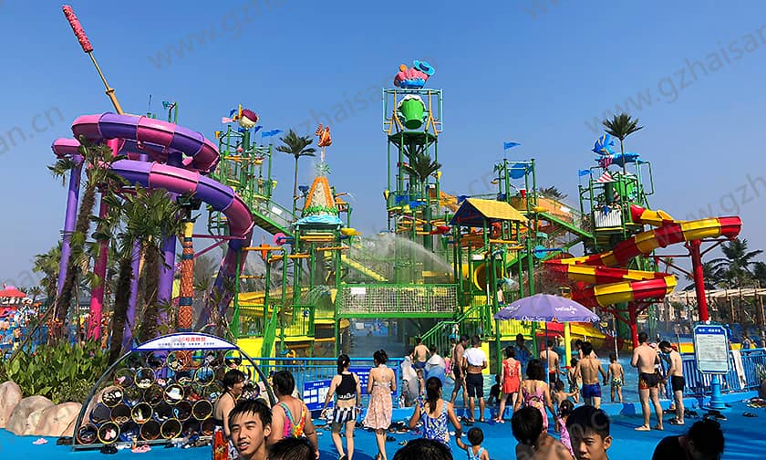 浙江宁波大目湾阿拉的海水上乐园水寨