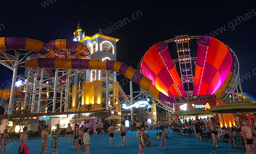 宁波大目湾阿拉的海水上乐园超级龙卷风滑道