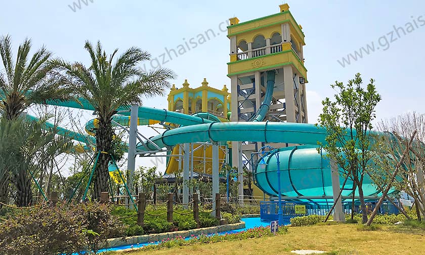 浙江大目湾阿拉的海水上乐园太空一号滑道