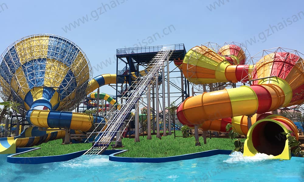 河南洛阳中赫梦幻水世界大喇叭、暴风谷组合