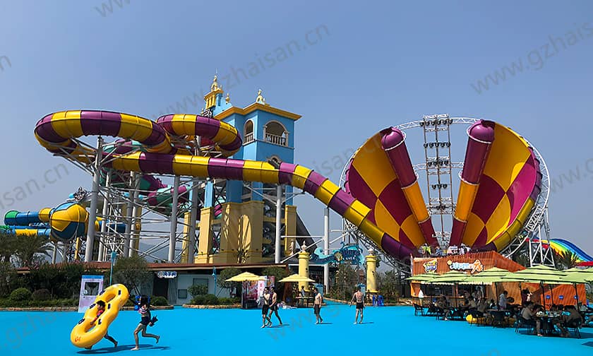 浙江宁波大目湾阿拉的海水上乐园超级龙卷风滑道