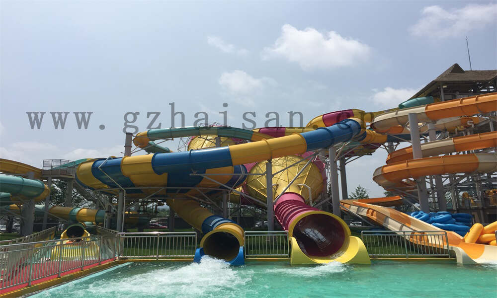 为什么炎热的夏季去水上乐园度假是最佳选择？