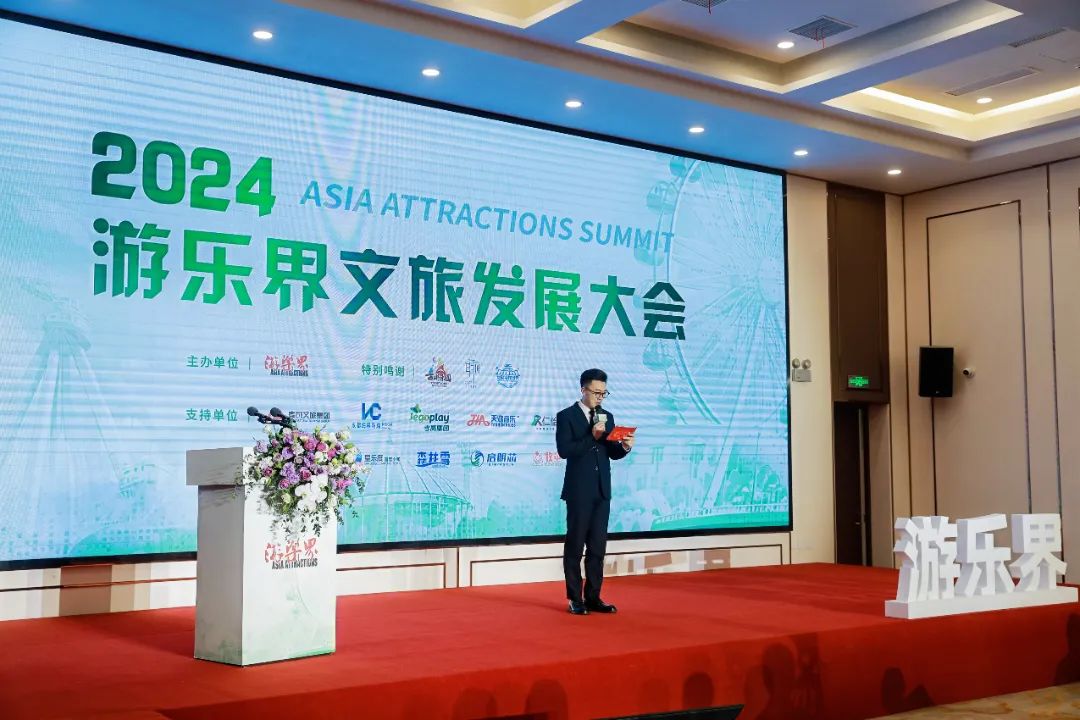 金冠荣耀，见证卓越！jinnianhui今年会游乐斩获两项重量级大奖